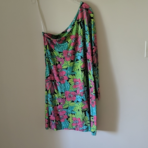 Lilly Pulitzer Dresses & Skirts - Lilly Pulitzer One Shoulder Dress